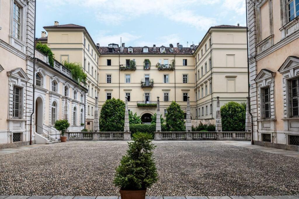 Art Heaven-Suite Graneri In Torino Centro Exterior photo